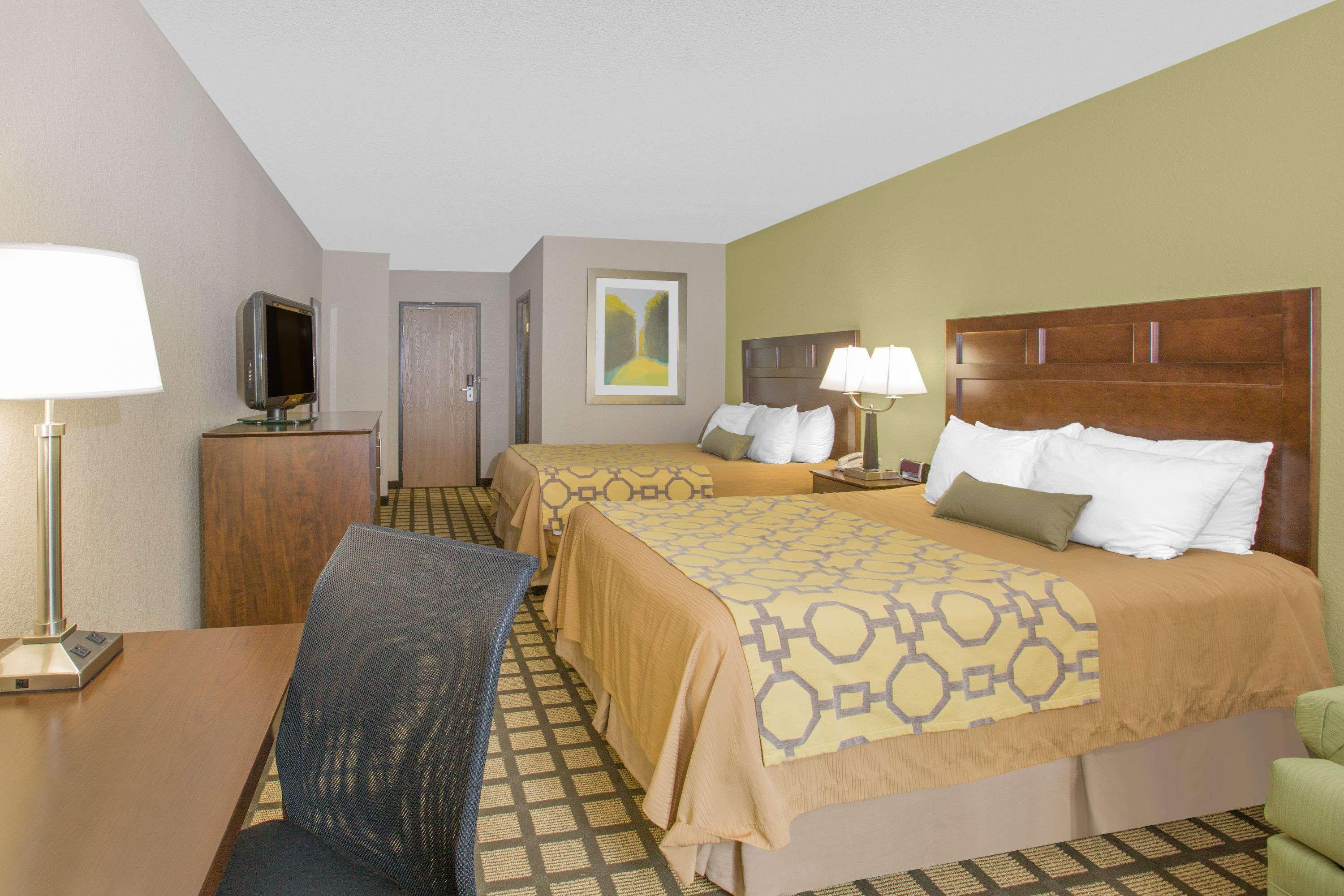 Hotel Baymont By Wyndham Ames Esterno foto