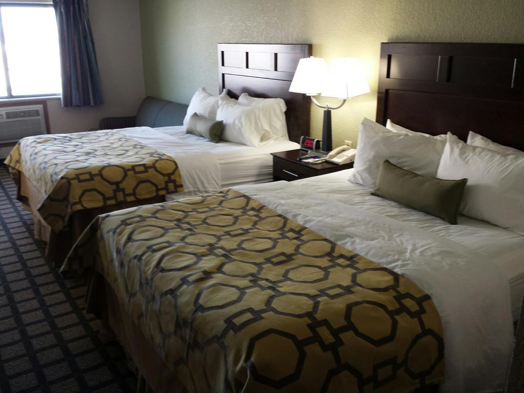 Hotel Baymont By Wyndham Ames Esterno foto