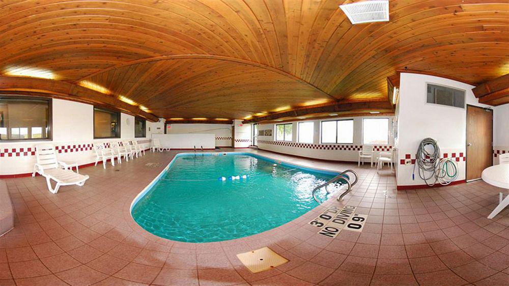 Hotel Baymont By Wyndham Ames Esterno foto